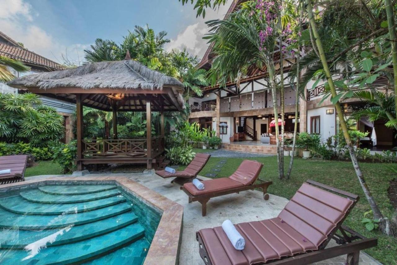 New Daria Villas Seminyak Екстериор снимка